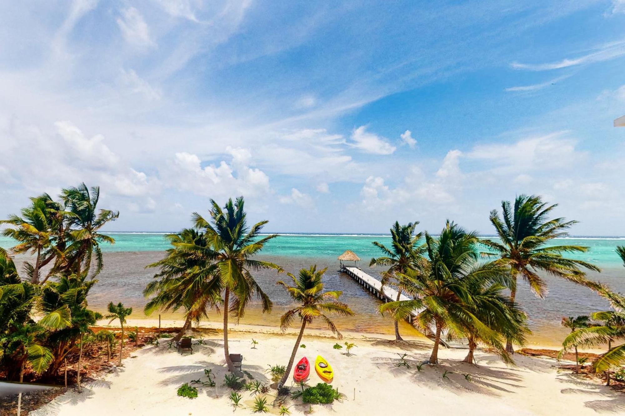 Blue Water Beach Villas Сан Педро Стая снимка