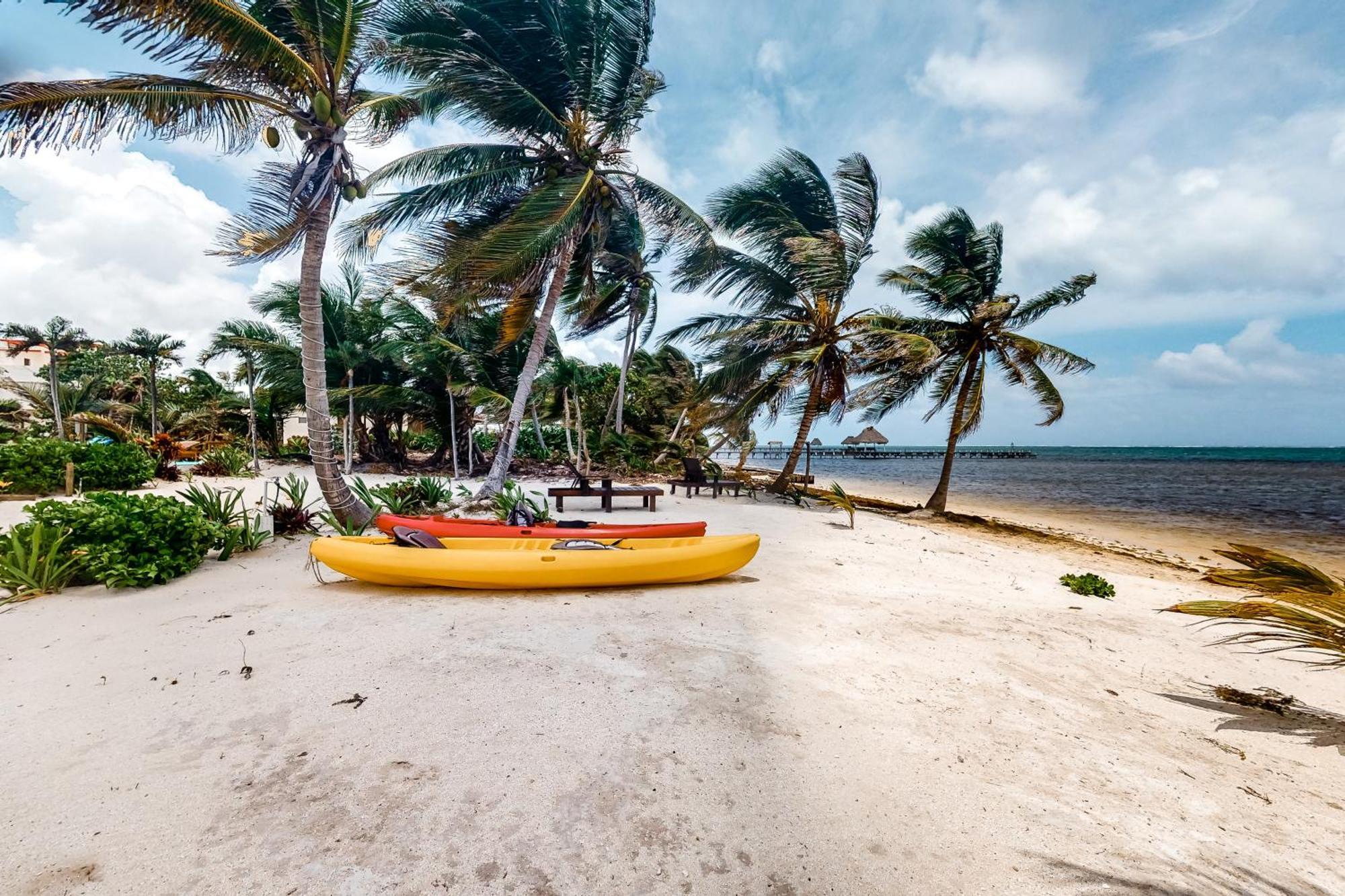Blue Water Beach Villas Сан Педро Стая снимка